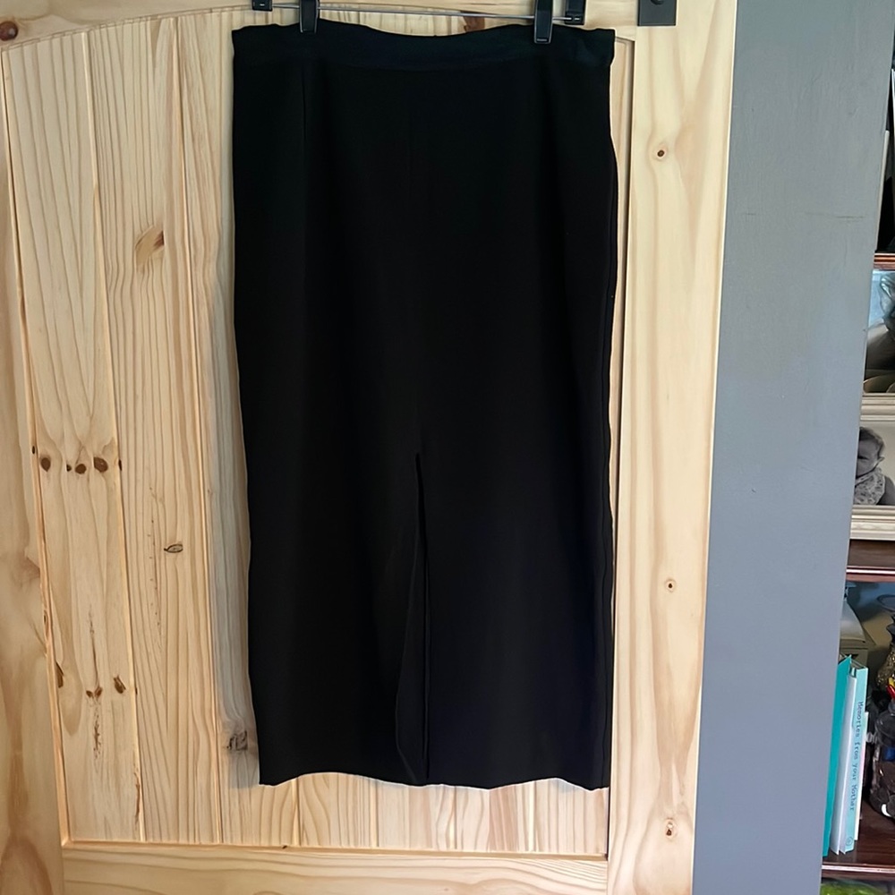 NWT H&M front slit skirt. 14